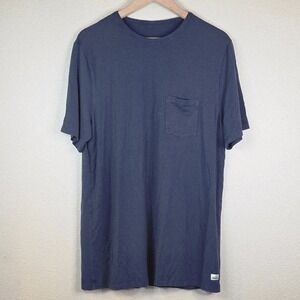 Vuori Mens Linear Tech Tee V196 Ink Navy Blue Striped Pocket T-Shirt Large READ